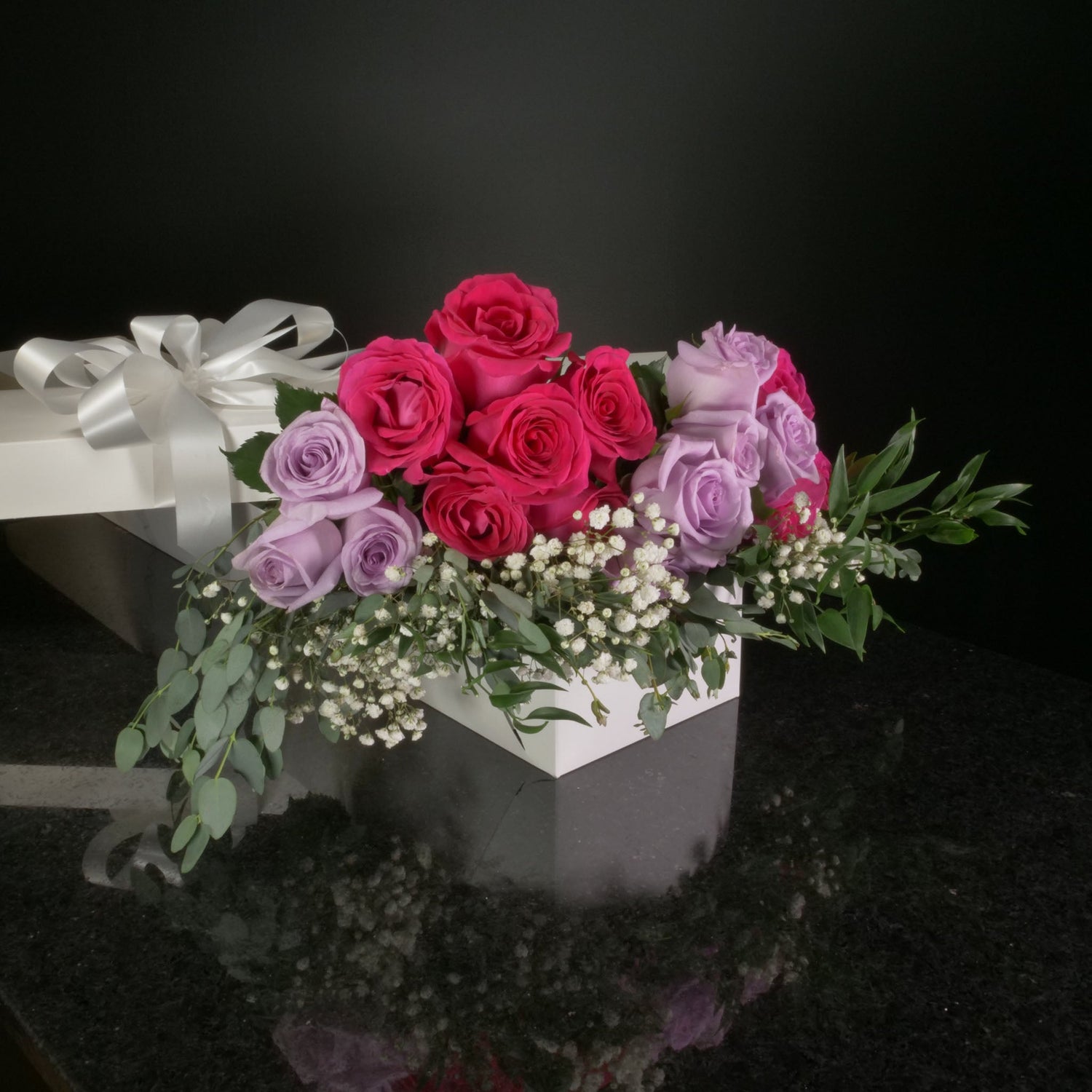  18 Roses / Boxed / Fancy