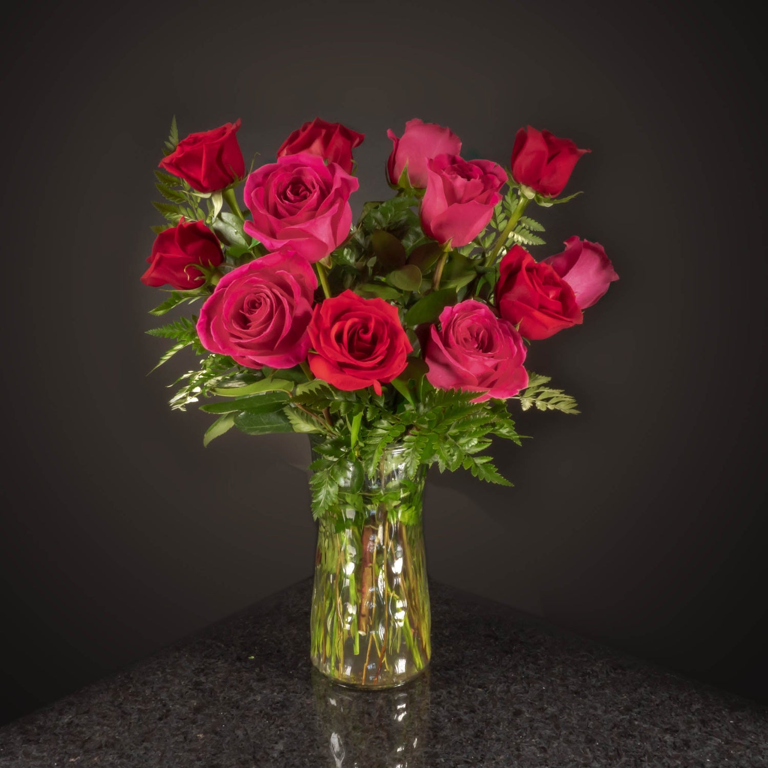  12 Roses / Vase / Basic