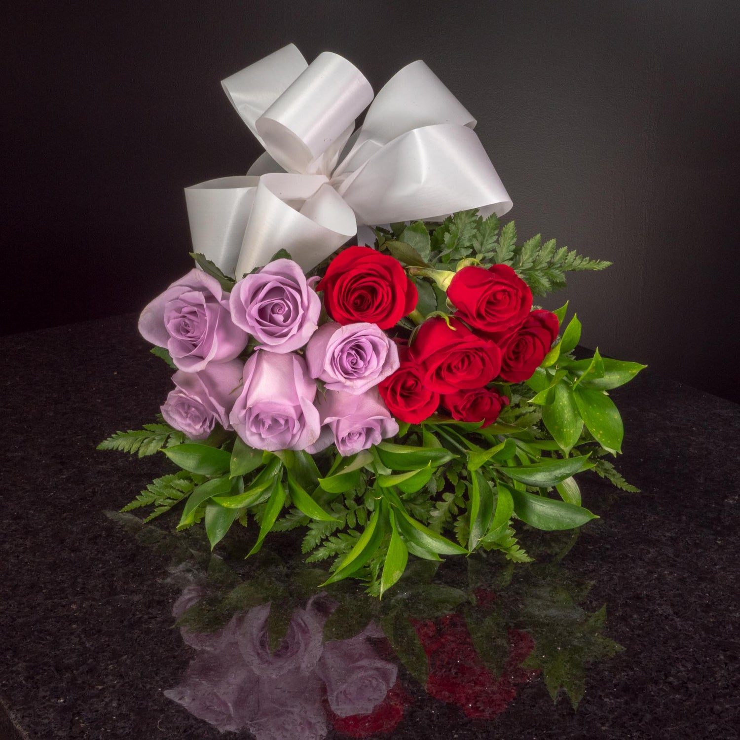  12 Roses / Hand-Tied / Basic