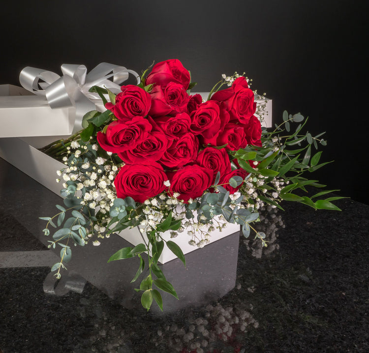  18 Roses / Boxed / Fancy