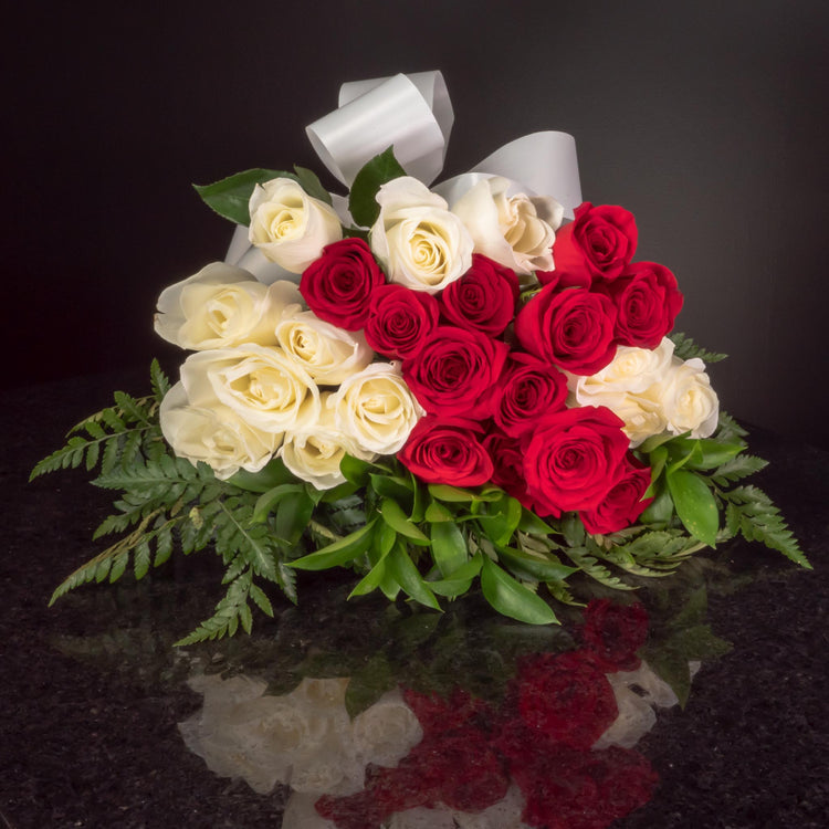  24 Roses / Hand-Tied / Basic