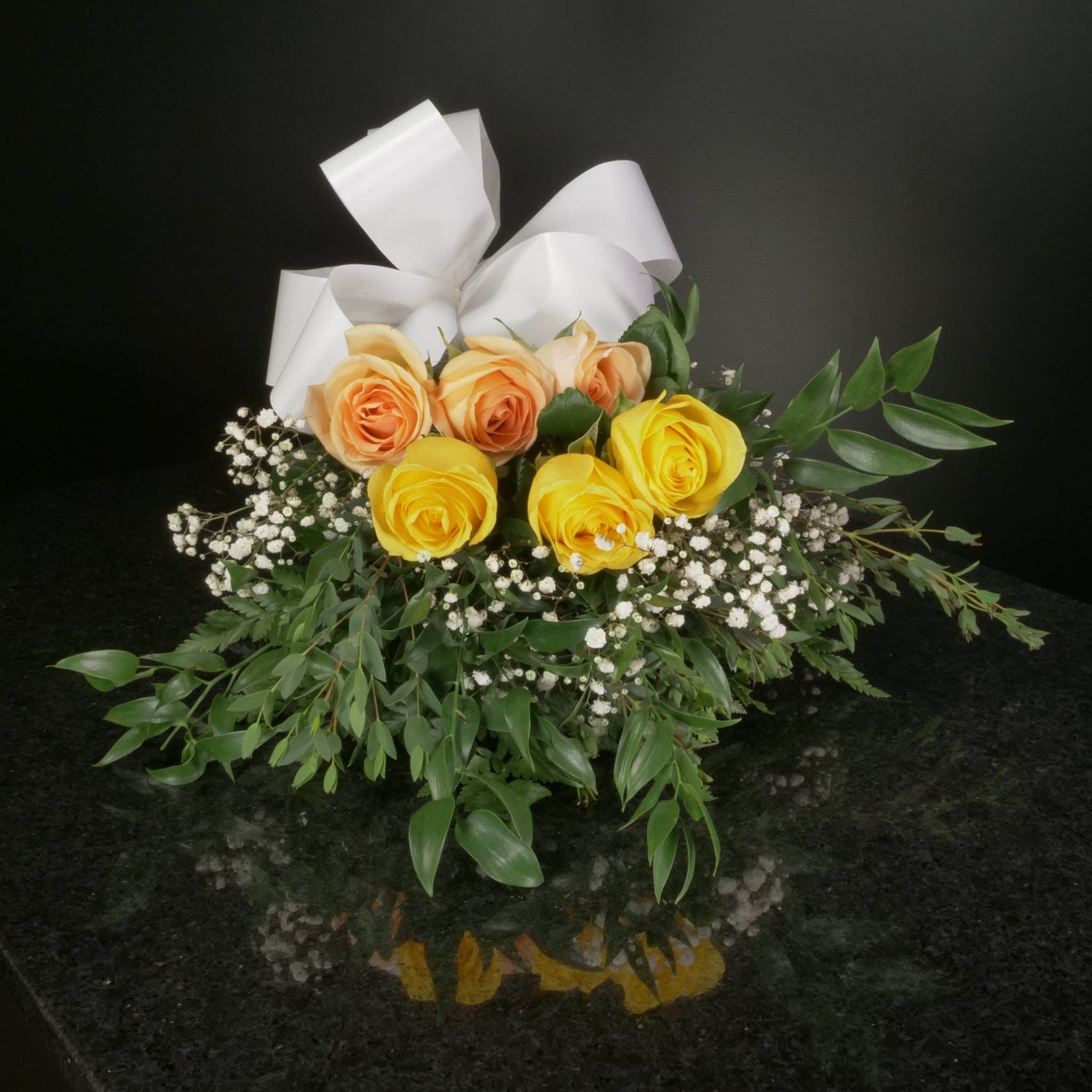  6 Roses / Hand-Tied / Fancy